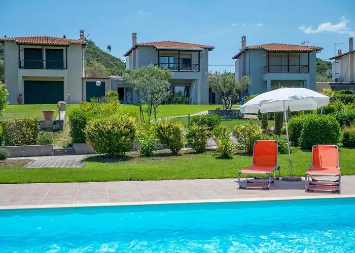 Lavender Pool Villa, Pefkohori #feelslikehome Vila Chanioti