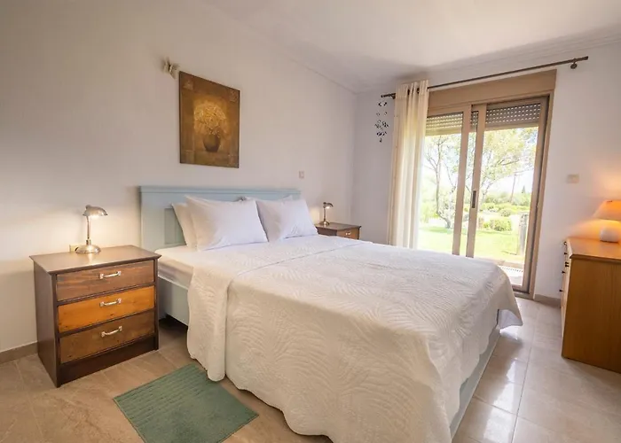 Lavender Pool Villa, Pefkohori #feelslikehome *