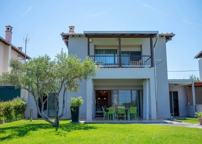 Lavender Pool Villa, Pefkohori #feelslikehome