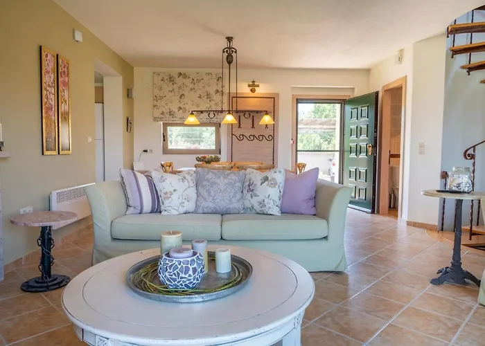 Lavender Pool Villa, Pefkohori #feelslikehome Villa *