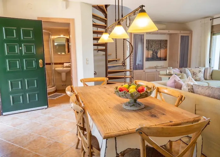 Lavender Pool Villa, Pefkohori #feelslikehome Villa *