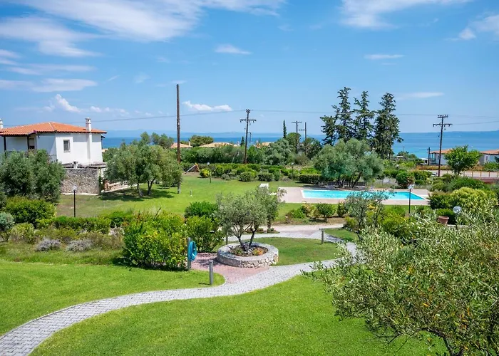 Lavender Pool Villa, Pefkohori #feelslikehome * Chaniotis