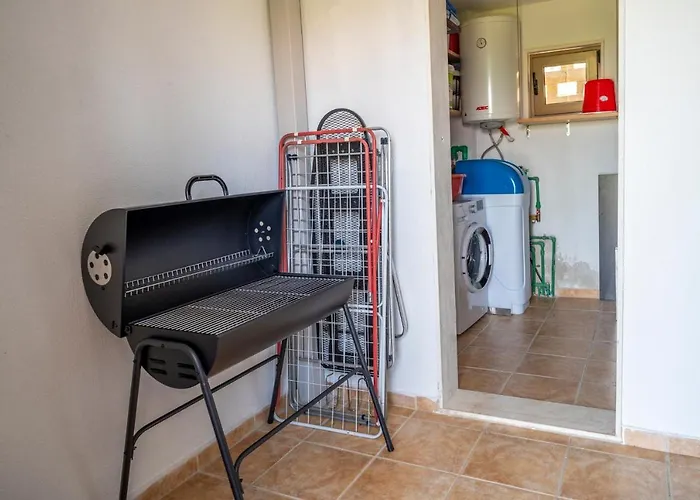 Lavender Pool Villa, Pefkohori #feelslikehome Villa Chaniotis