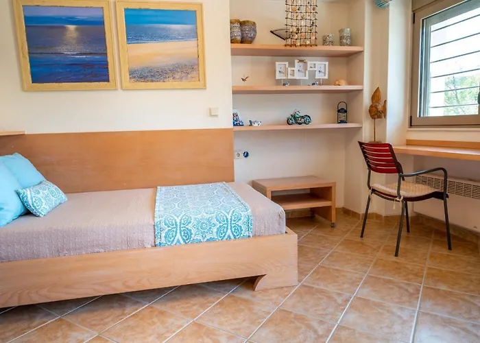 Villa Lavender Pool Villa, Pefkohori #feelslikehome *